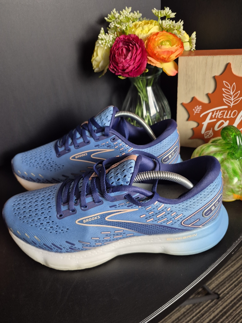 Brooks Women's Blue Running Sneakers - Lightweight Comfort.Size 11